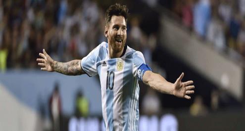 تقارير: ميسي يعتزم التراجع عن قرار اعتزال اللعب دولياً